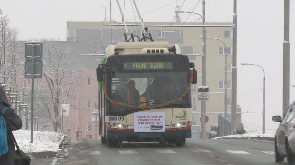 První jízda nové trolejbusové linky v Jihlavě