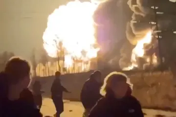 Ukrajina potvrdila zásah klíčové ropné rafinerie v Rusku