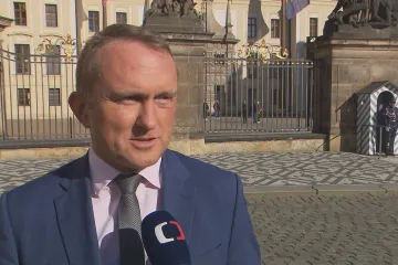 Vyznamenání se ve čtvrtek nejspíš předávat nebudou. Podle Kruliše ale laureáti o ceremoniál nepřijdou