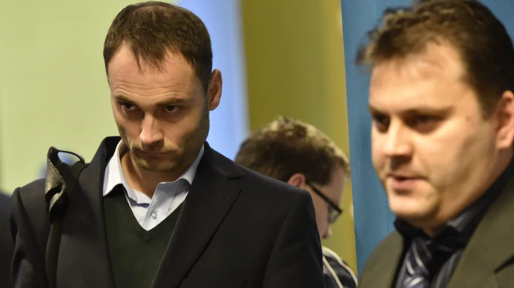 Zastupitelé Jiří Nesiba (vlevo) a Marián Hnát vinu popřeli