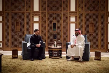 Zelenskyj popsal, jak ukrajinští experti pomáhají v Perském zálivu s obranou