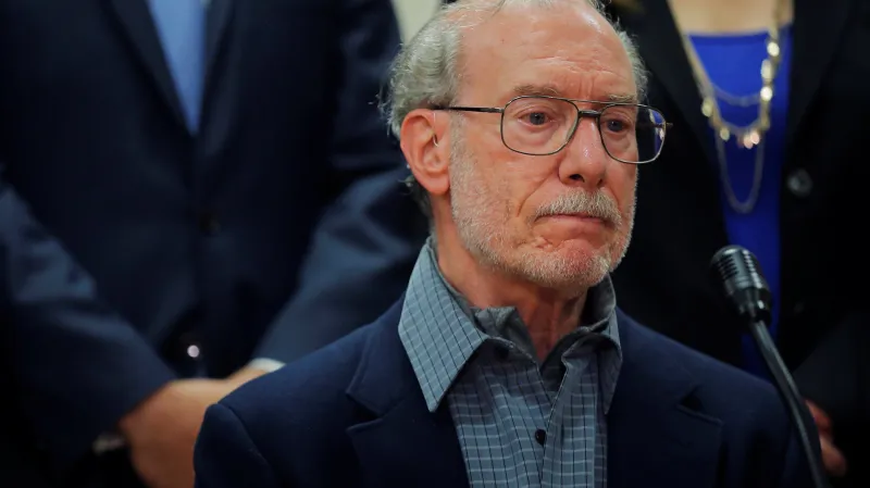 Etanův otec Stanley Patz