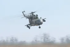 V bojích na východě Ukrajiny mají rozhodující slovo vrtulníky. Štáb ČT natáčel s jejich piloty