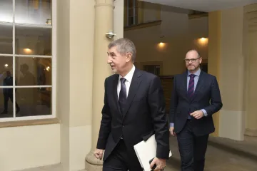 Babiš uvedl zbývající ministry. Budou se zabývat inkluzí, dotacemi i památkami