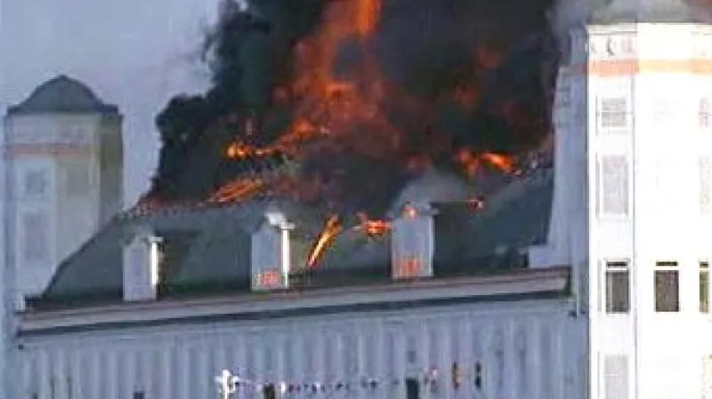 Požár mola v letovisku Weston-Super-Mare