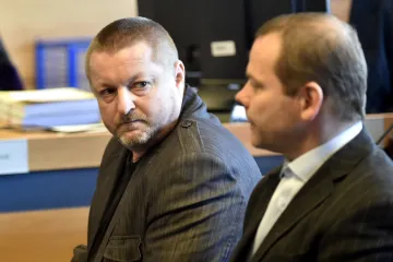 Posuzování lihové kauzy vrcholí. Majiteli Likérky Drak hrozí 12,5 roku