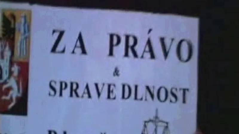 Transparent hnutí K213