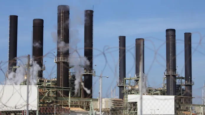 Jediná elektrárna v Gaze fungovala čtvrt roku díky palivu ze zahraničí