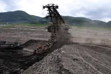 Severní energetická přerušuje těžbu v lomu ČSA na Mostecku, propustí na 500 lidí