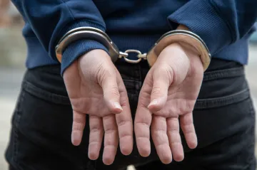 Muži věznění kvůli vyloupenému klenotnictví jdou na svobodu. Pachové stopy jako důkaz nestačí