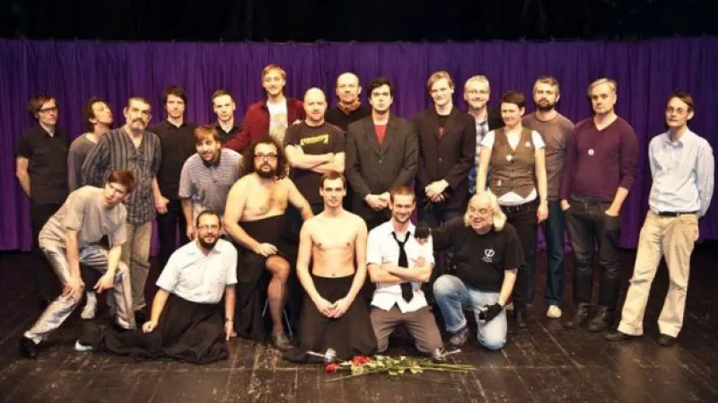 Zavřený činoherák v Ústí získává podporu od kolegů z Prahy