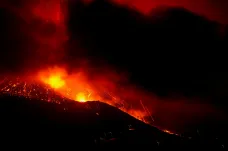Obyvatelé ostrova La Palma zažili noc plnou otřesů, kabinet schválil miliardovou pomoc