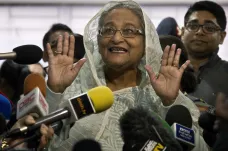 Volby v Bangladéši vyhrála strana dosavadní premiérky, komise odmítla opakování hlasování