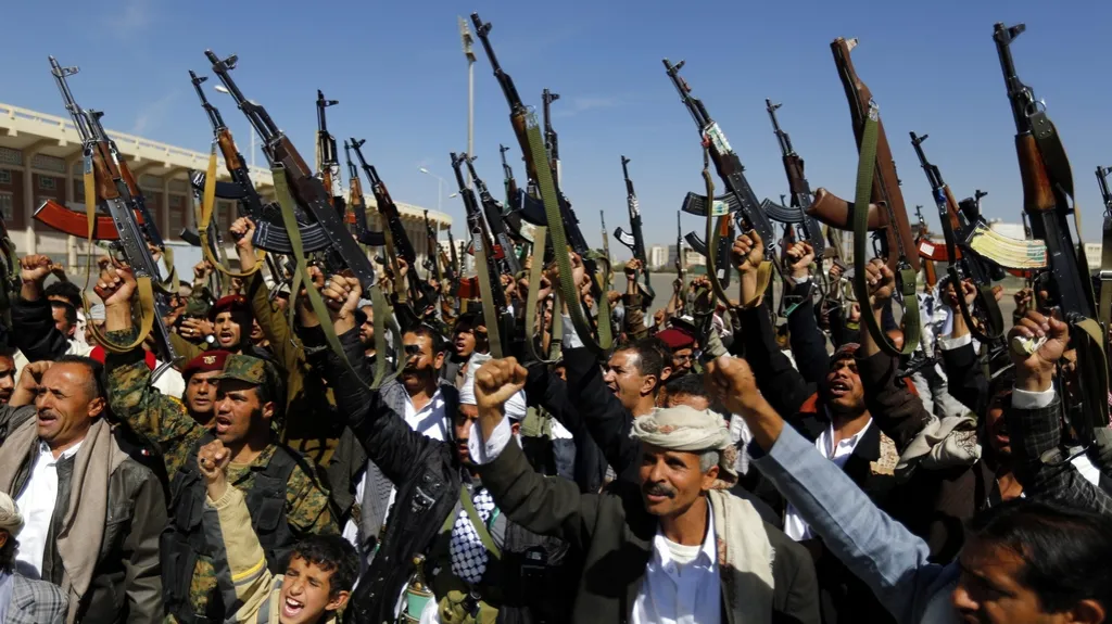 Šíitští povstalci v ulicích Saná