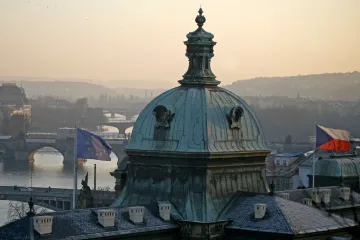 Lídr v kyberbezpečnosti s problémy s bydlením. Jak je na tom Česko v Indexu prosperity?