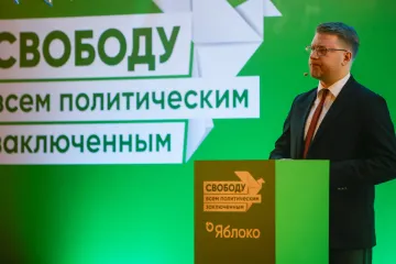 Ruští politici dostali půl roku na to se zbavit nálepky „zahraniční agent“. Jinak musí skončit