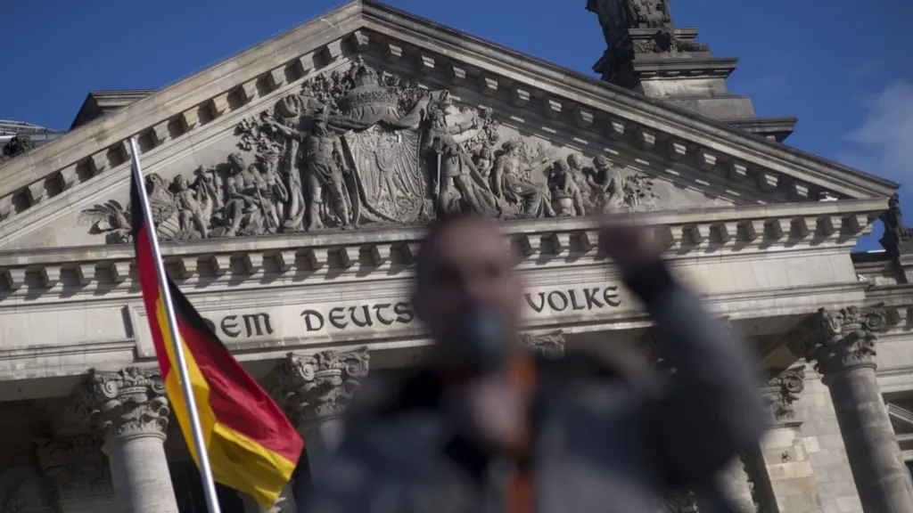 Demonstrace hnutí Pegida v centru Berlína