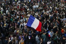 Nejvíce mandátů získala ve francouzských volbách levice, nikdo nemá většinu