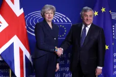 Odklad brexitu? Maximálně o týdny, říká Tajani. Za „dobré důvody“ považuje volby či referendum