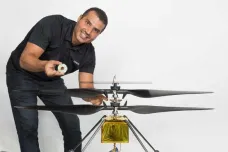 Konstruktérovi vrtulníku Ingenuity se Mars zdá blíž než jeho rodná Gaza