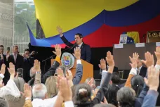 Návrat k Rijskému paktu. Venezuelský parlament symbolicky umožnil zahraniční vojenský zásah