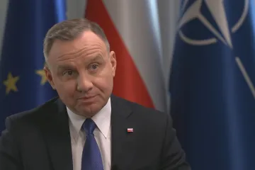 Vojenská pomoc Kyjevu má jít tak daleko, aby Ukrajina byla schopna vytlačit Rusko ze svého území, míní Duda
