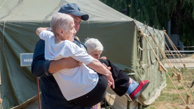 Tábor s uprchlíky na Ukrajině