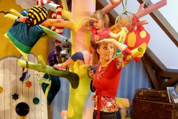 Hýbánky a Jogínci zvednou děti ze židlí