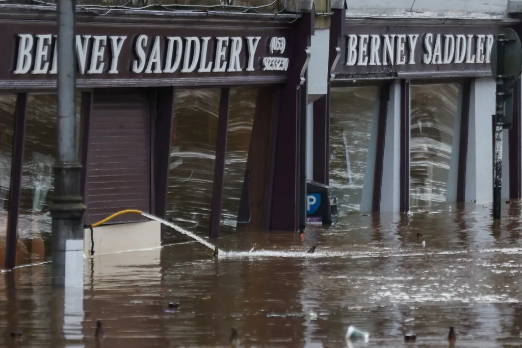 Bouře Chandra způsobila záplavy v částech Irska