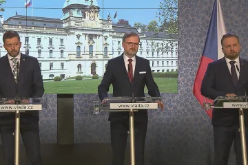 Vláda schválila příspěvek 5 tisíc korun na dítě pro domácnosti s příjmem do 1 milionu korun ročně