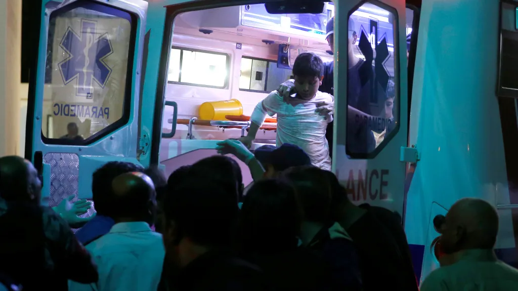 Přeživší bleskových záplav v Jordánsku