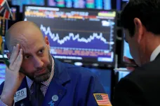 Americké akcie přepisovaly svou temnou historii. Index Dow Jones rekordně klesl