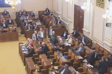 Sněmovna se opět nedostala ke schvalování úsporného balíčku