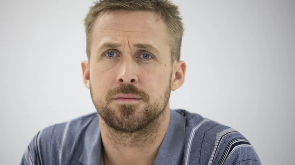 Herec Ryan Gosling točí v Praze film The Gray Man
