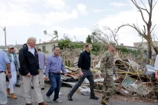 Trump přiletěl na Portoriko zkontrolovat obnovu ostrova po řádění hurikánu Maria