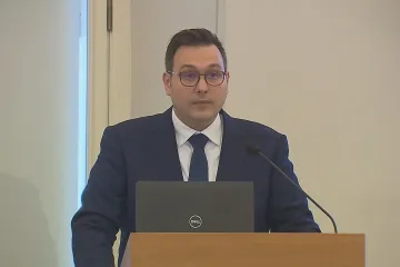 „Putinismus“ v Rusku se snaží rozložit západní civilizaci, řekl Lipavský na setkání velvyslanců