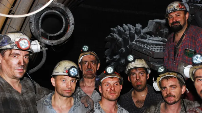 Vláda schválila dřívější odchody horníků do důchodu