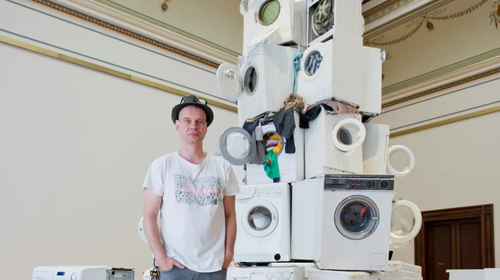 Krištof Kintera a jeho socha z praček