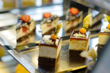 Co se uvaří a nesní, nabídnou večer restaurace na internetu levněji