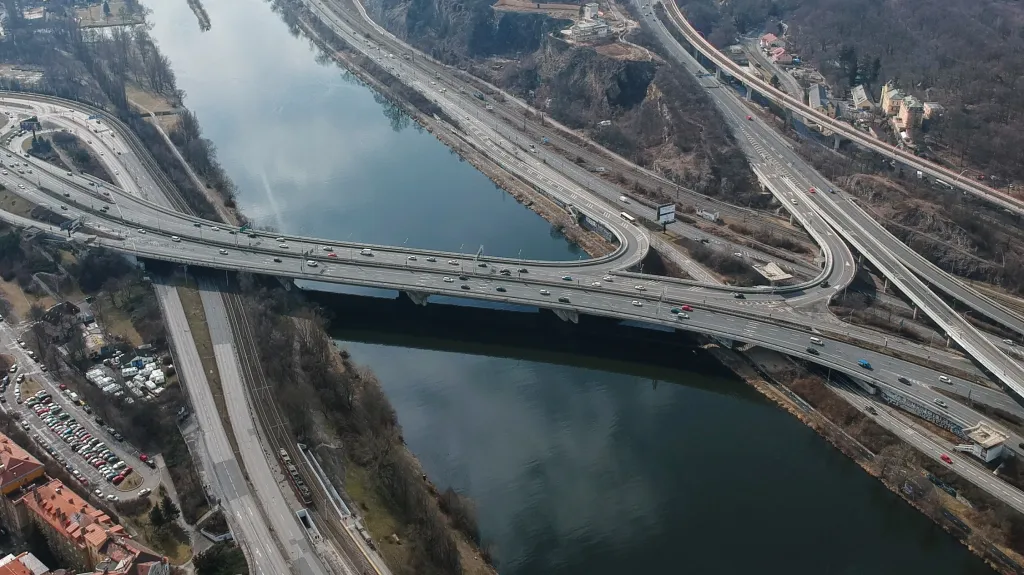 Barrandovský most