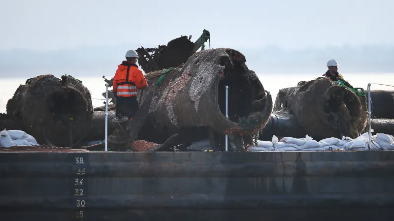 Britové vyzvedli z La Manche německý bombardér