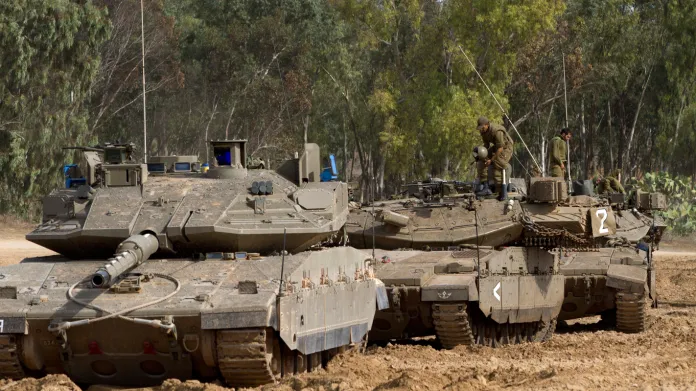 Tank na hranici Izraele a Gazy