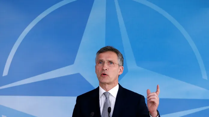 Stoltenberg na varšavském summitu: Z NATO se musí stát výcviková aliance