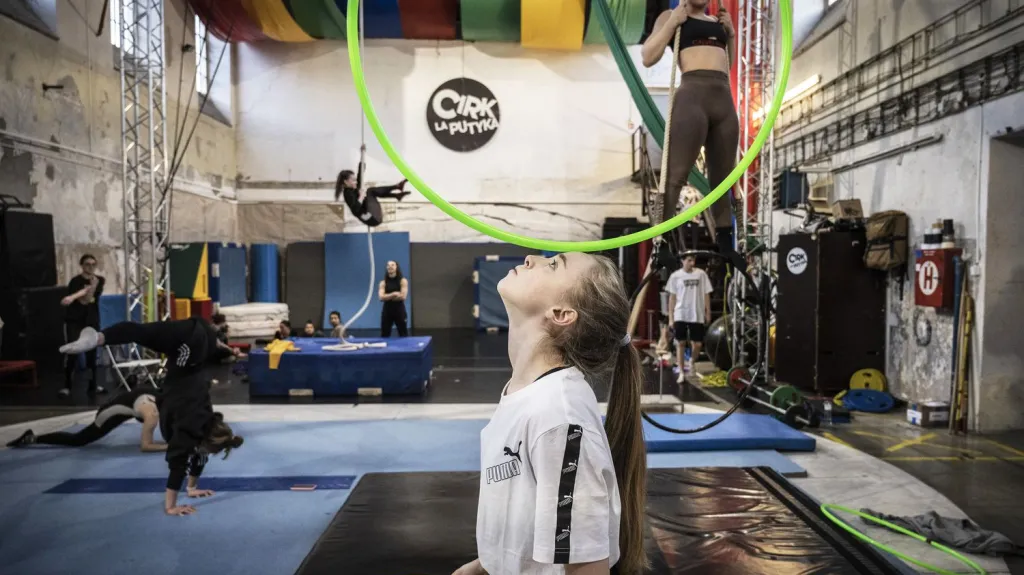 Artisté z kyjevské akademie trénují v Cirku La Putyka