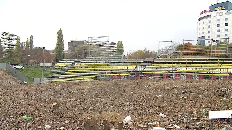 Kometa se připravuje na lednové venkovní zápasy
