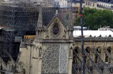 Památkářům i ekologům navzdory. Francouzští poslanci schválili zákon urychlující obnovu Notre-Dame