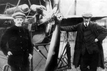 Vteřina dějepisu: Jak dlouho byste 13. května 1911 letěli z Pardubic do Prahy?