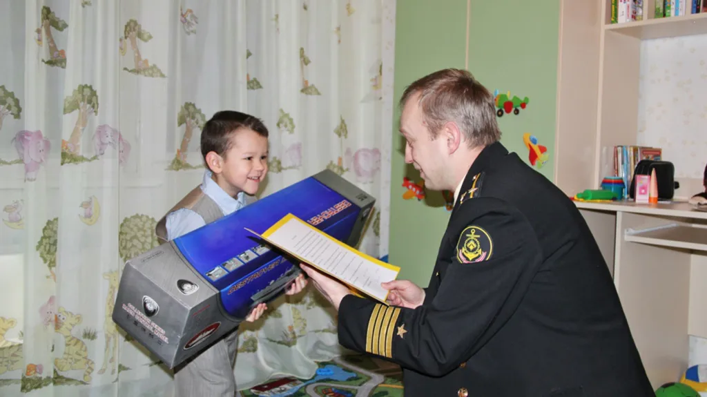 Arťom z Gadžijeva dostal model torpédoborce