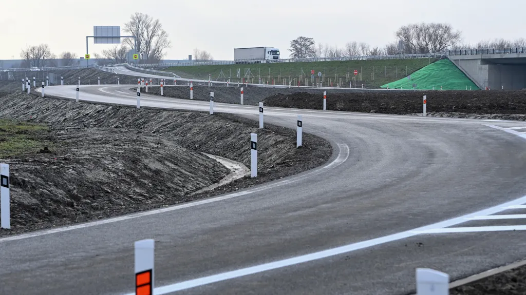 Zprovoznění nového úseku dálnice D35