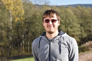Žákům často chybí triviální IT dovednosti. To může komplikovat i on-line výuku, upozorňuje lektor a manažer vzdělávání  